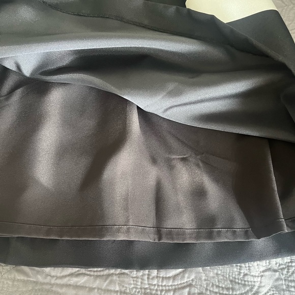 Ann Taylor Fit and Flare Black and White Dress Size 6 - Picture 9 of 9